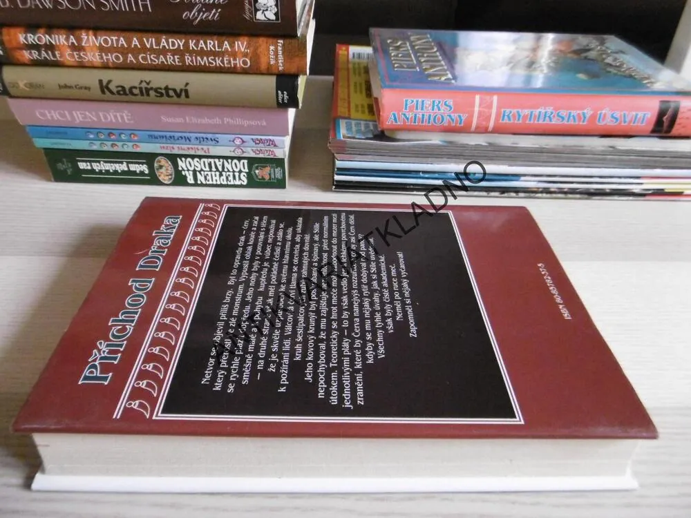 MODRÝ ADEPT,  PIERS ANTHONY, **an