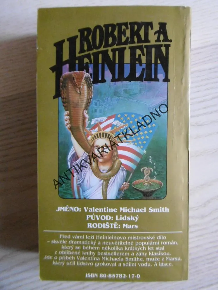 CIZINEC V CIZÍ ZEMI, ROBERT A. HEINLEIN, **an
