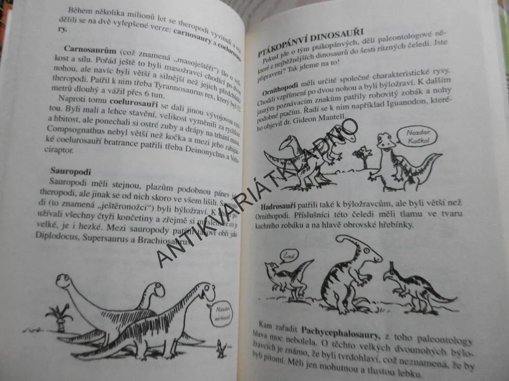 DĚSNÍ DINOSAUŘI, MARTIN OLIVER, **an