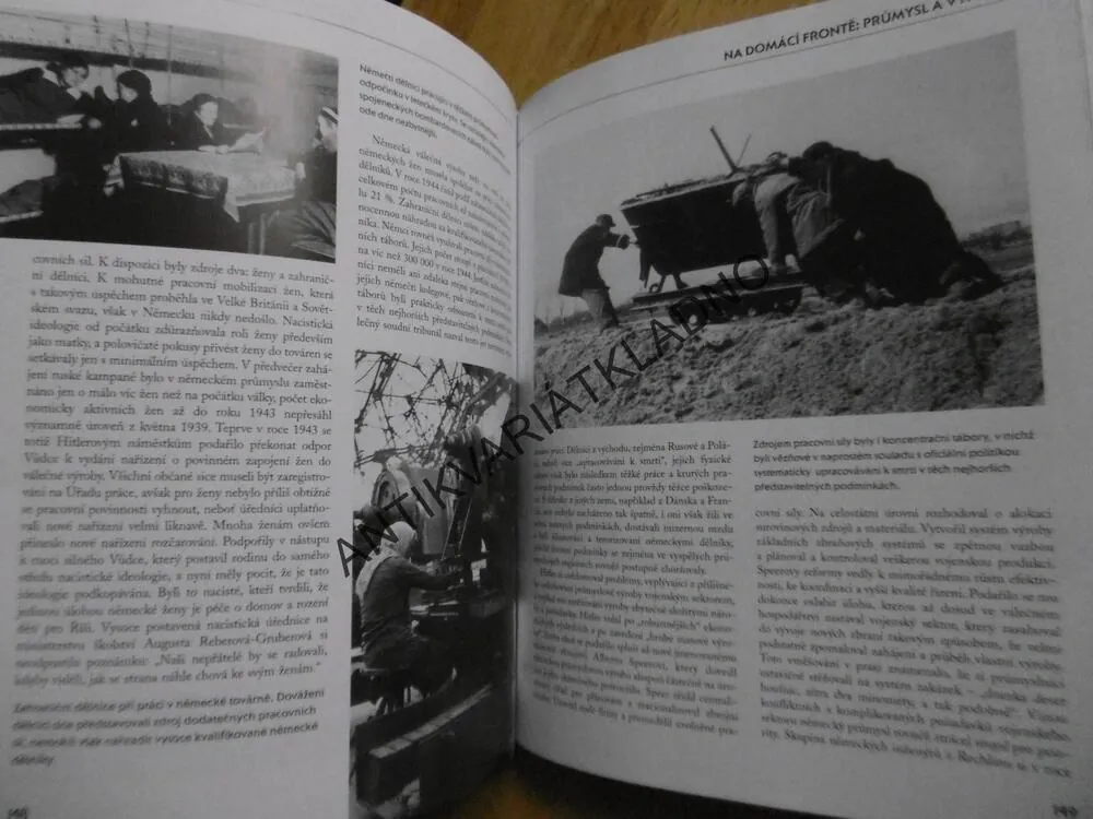 HITLEROVO NĚMECKO, ŽIVOT V OBDOBÍ TŘETÍ ŘÍŠE, VÁLKA HITLER, **an