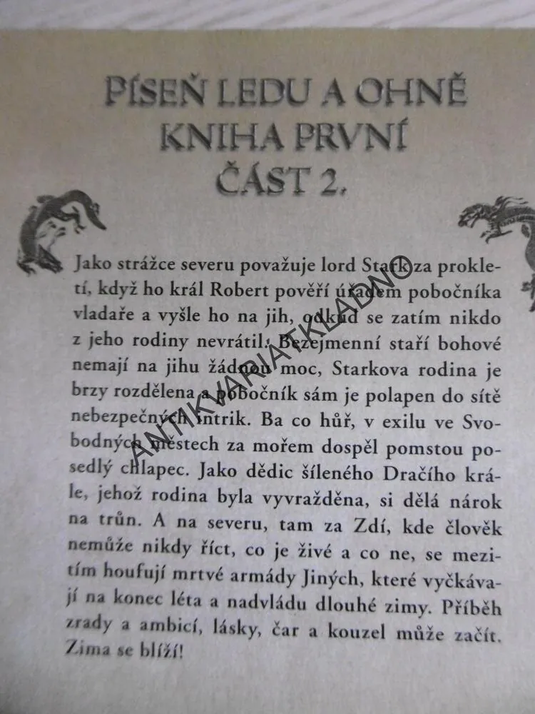 HRA O TRŮNY, KNIHA PRVNÍ, PÍSEŇ LEDU A OHNĚ, GEORGE R.R.MARTIN, **an