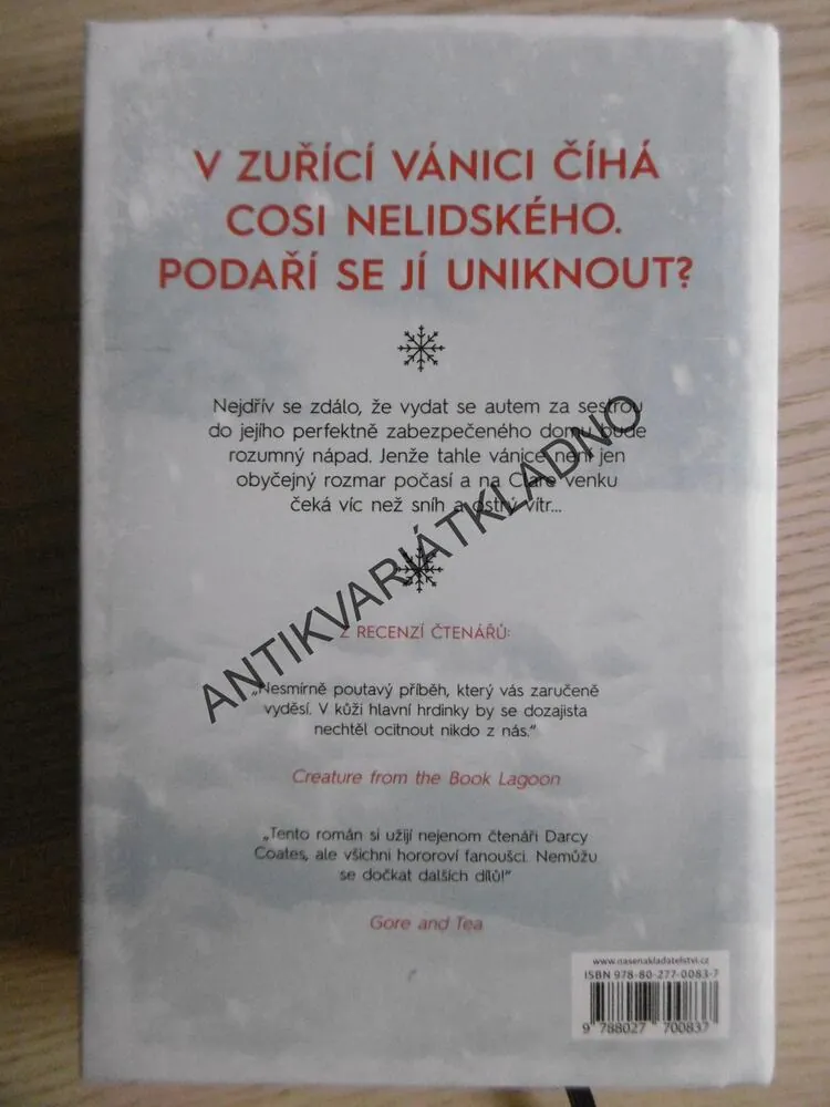 HLASY V BOUŘI, DARCY COATES, **an