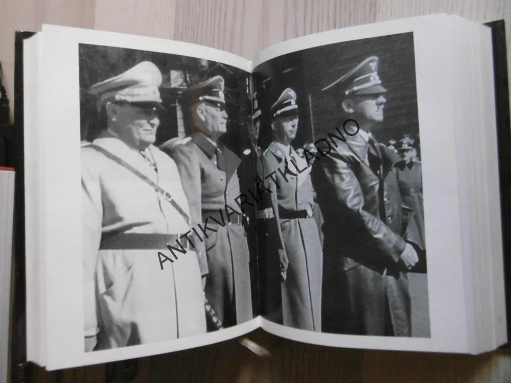 HITLEROVA VÁLKA A VÁLEČNÁ STEZKA LET 1933-45, DAVID IRVING, **an