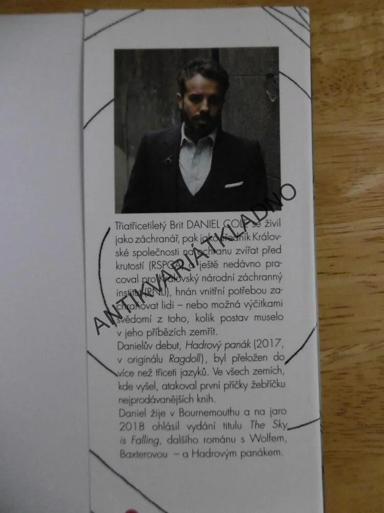 HADROVÝ PANÁK, DANIEL COLE, BESTSELLER, **an