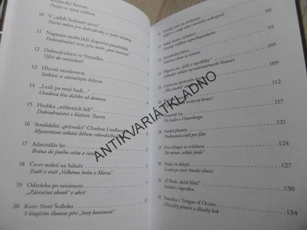 MEZNÍ ZÁŽITKY, HARTWIG HAUSDORF, **an