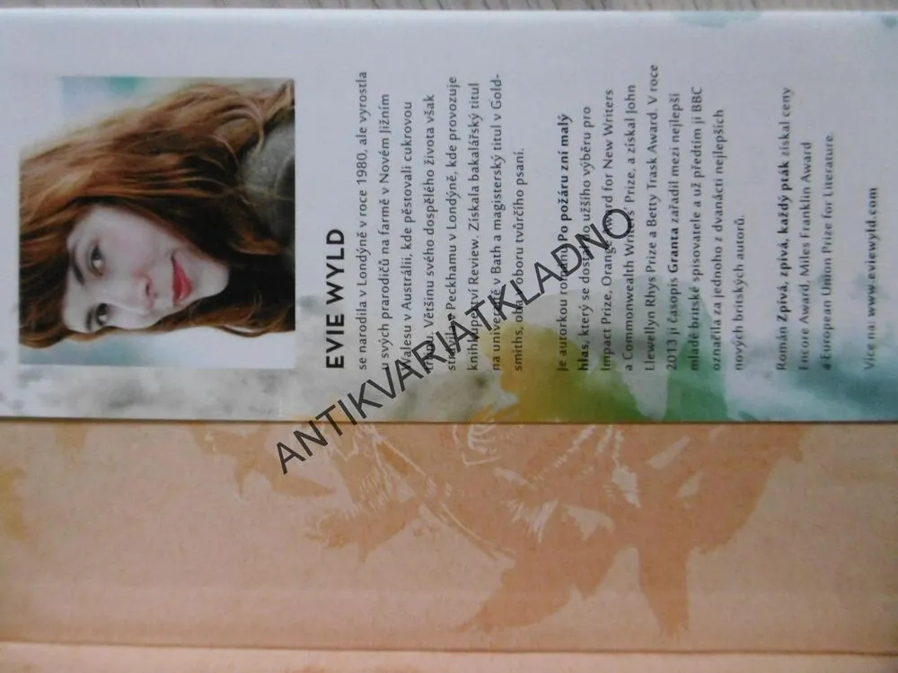 ZPÍVÁ, ZPÍVÁ, KAŽDÝ PTÁK, EVIE WYLD, **an