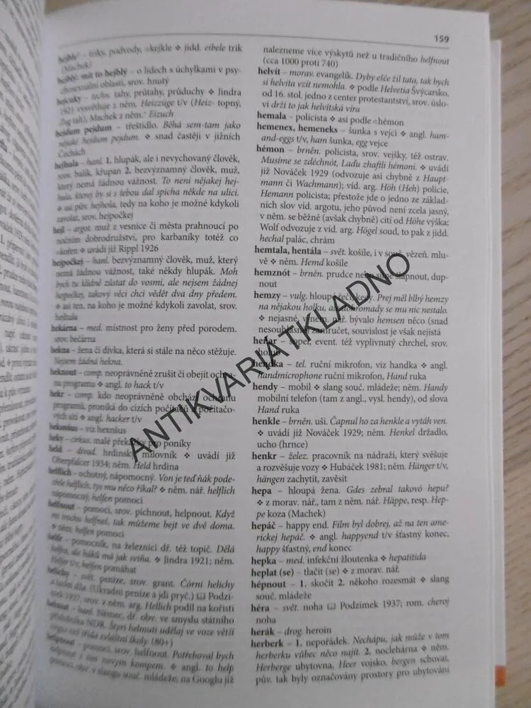 SLOVNÍK NESPISOVNÉ ČEŠTINY, JAN HUGO,  **an