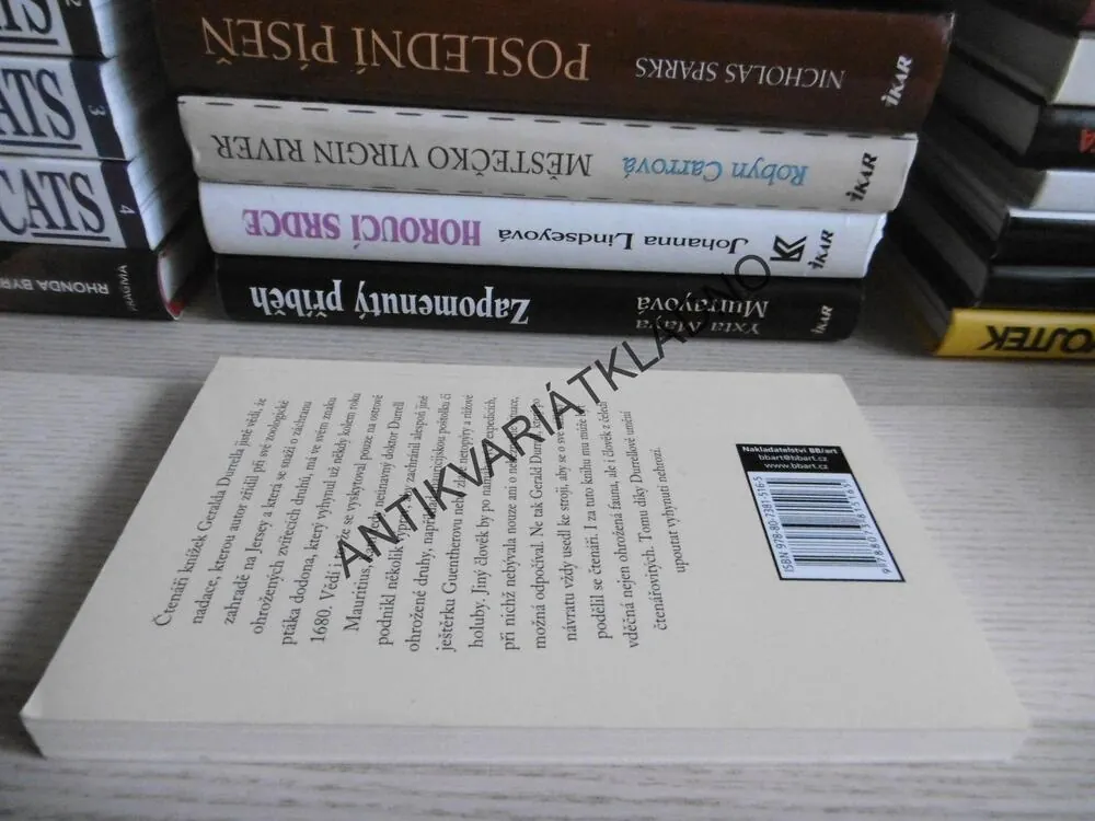 ZLATÍ NETOPÝŘI A RŮŽOVÍ HOLUBI, GERALD DURRELL, **an