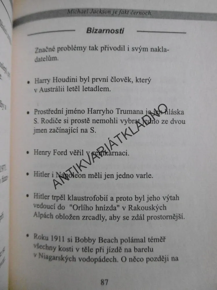 MICHAEL JACKSON JE FAKT ČERNOCH... A DALŠÍ PERLIČKY Z CELÉHO SVĚTA, KEITH WATERHOUSE, **an