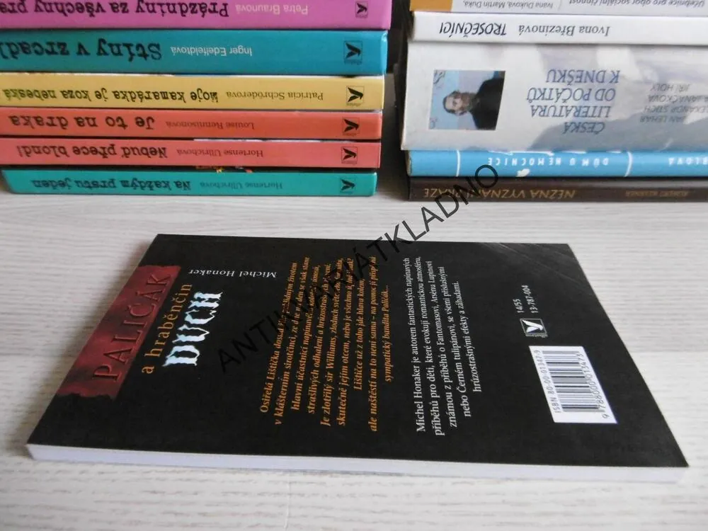 PALIČÁK A HRABĚNČIN DUCH, MICHEL HONAKER, **an