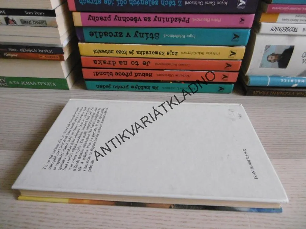 ZÁTOKA BÍLÝCH SKAL, JANA JAHODOVÁ, **an