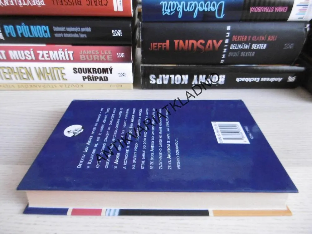 PŘÍPAD GALTON, ROSS MACDONALD, **an