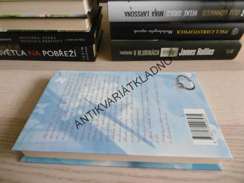 POŠEPTEJ PO VĚTRU, LENKA LANCZOVÁ, **an