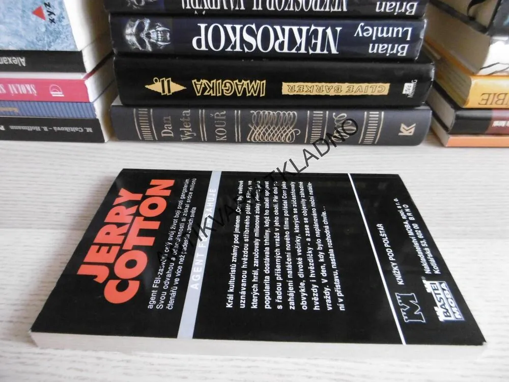 PŮLNOČNÍ FREKVENCE, AGENT FBI ZASAHUJE, JERRY COTTON, **an