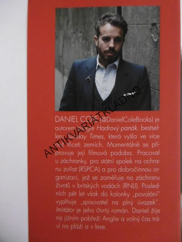 IMITÁTOR, DANIEL COLE, **an