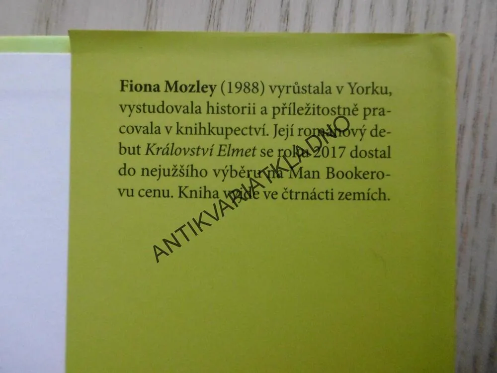 KRÁLOVSTVÍ ELMET, FIONA MOZLEY, **an