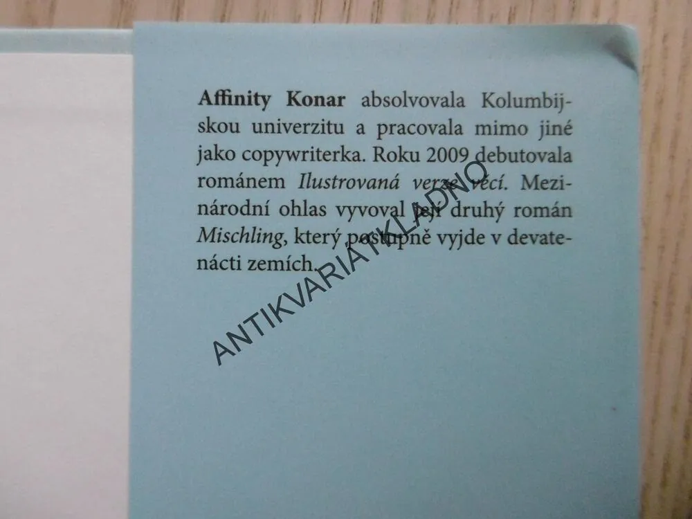 MISCHLING, AFFINITY KONAR, **an