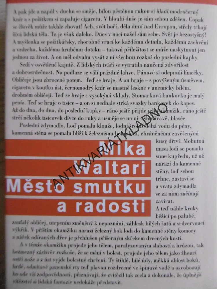 MĚSTO SMUTKU A RADOSTI, MIKA WALTARI, **an