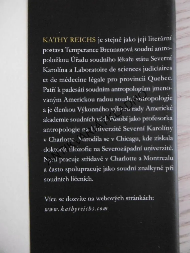 OMNIBUS, KATHY REICHS, KOSTI, **an