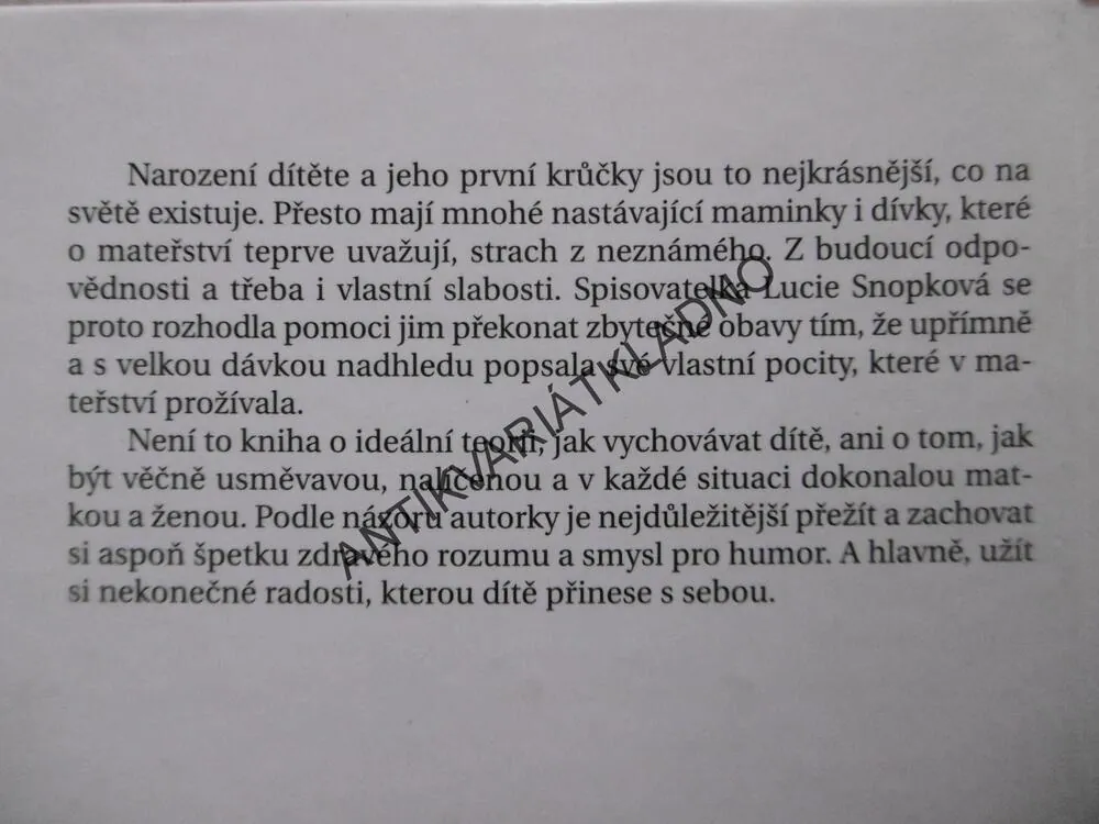 V ZAJETÍ ZÁZRAKU, LUCIE SNOPKOVÁ, **an
