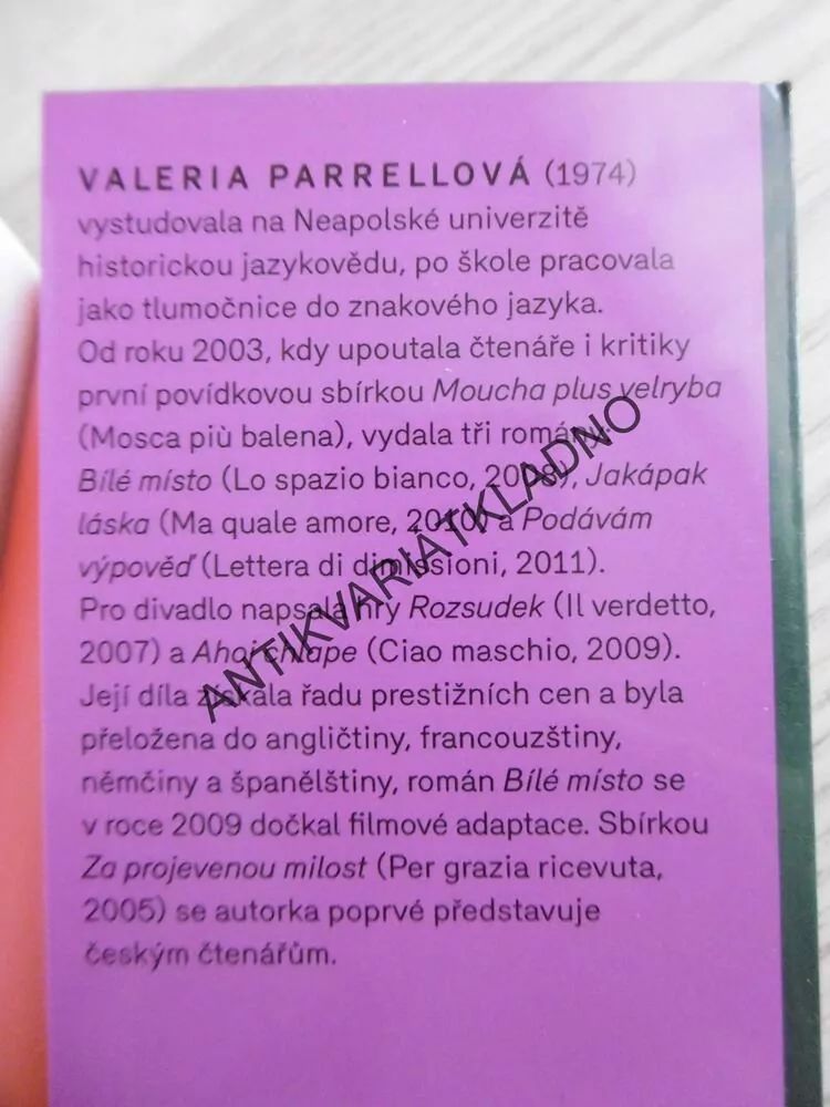 ZA PROJEVENOU MILOST, VALERIA PARRELLOVÁ, **an