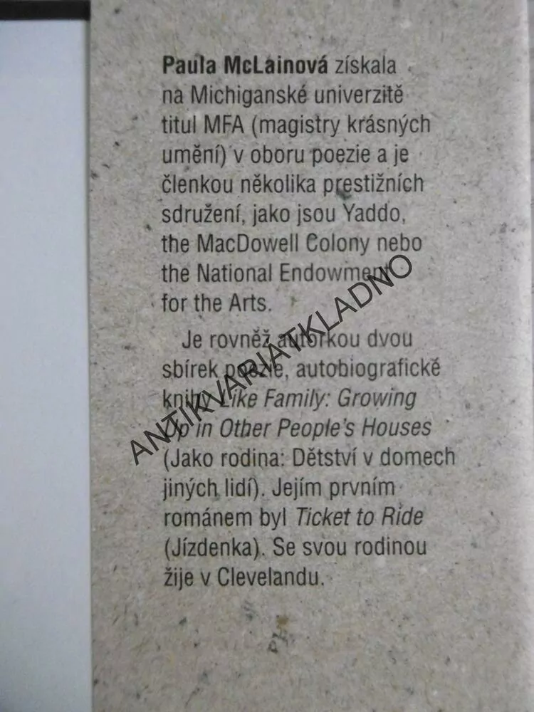 PAŘÍŽSKÁ MANŽELKA, PAULA MCLAINOVÁ, **an
