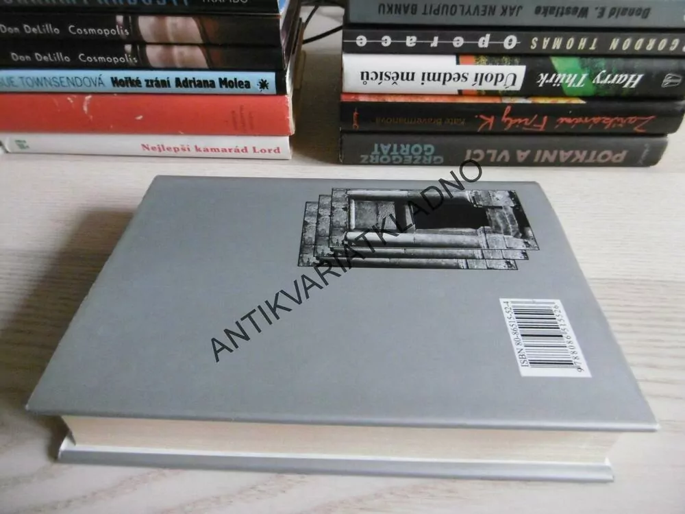 ZRÁDCI, KRÁTKÝ VÝLET, ANTUN ŠOLJAN, **an