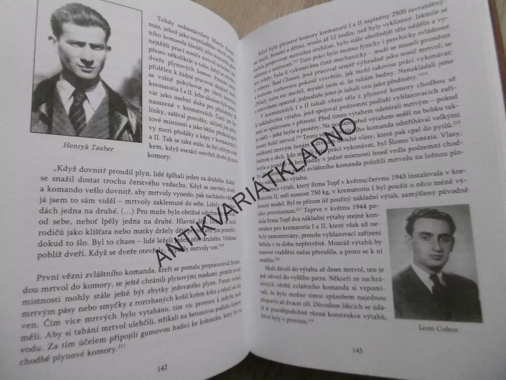 SVĚDKOVÉ Z TOVÁRNY NA SMRT, OSVĚTIM, ERIC FRIEDLER **an