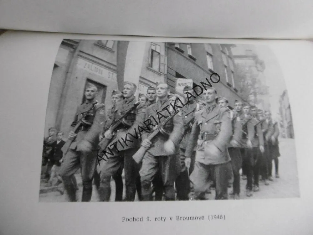ZA LIDOVOU BEZPEČNOST, 1945 - 1948, **an