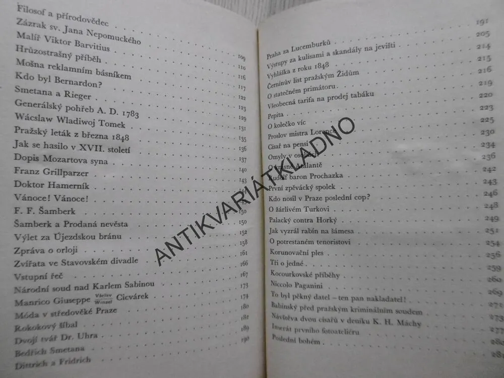 STAROPRAŽSKÉ PANOPTIKUM, KAREL HÁDEK, **an
