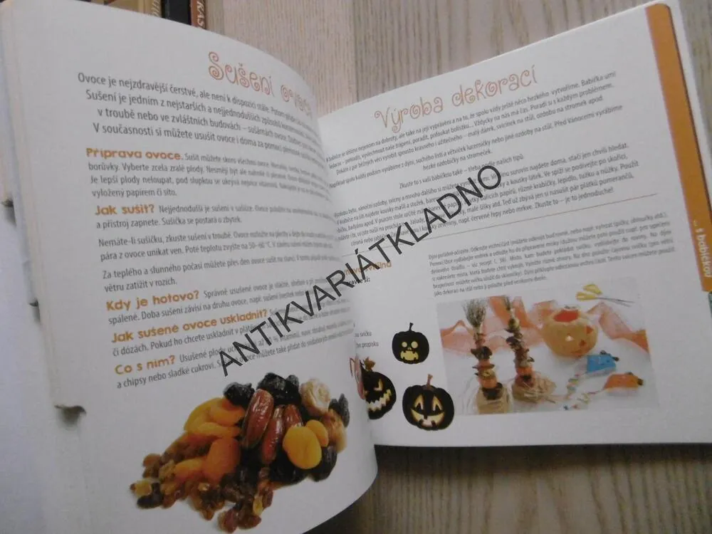 VAŘÍME A HRAJEM SI S... ,PENNY KUCHAŘKA, **an