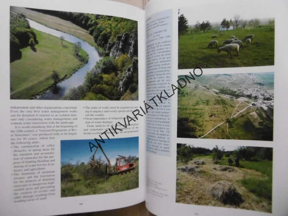 WATER IN LANDSCAPE, ANGLICKY, **an