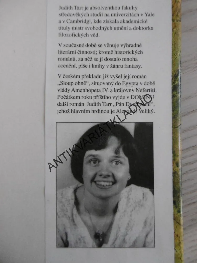TRŮN BOHYNĚ ISIS, JUDITH TARR **an