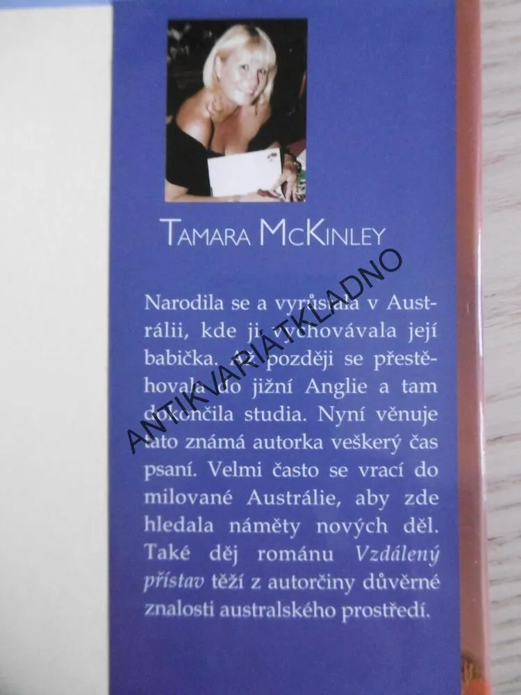 VZDÁLENÝ PŘÍSTAV, TAMARA MCKINLEY, **an