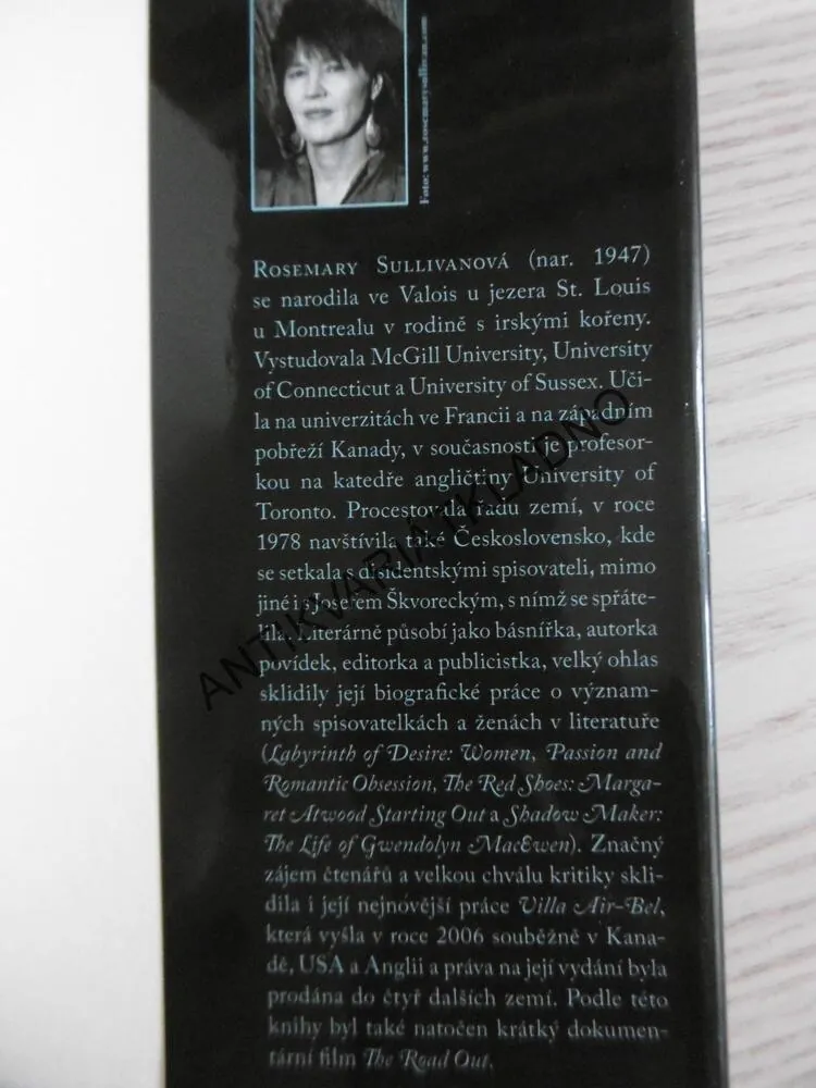 VILA AIR-BEL, ROSEMARY SULLIVANOVÁ, **an