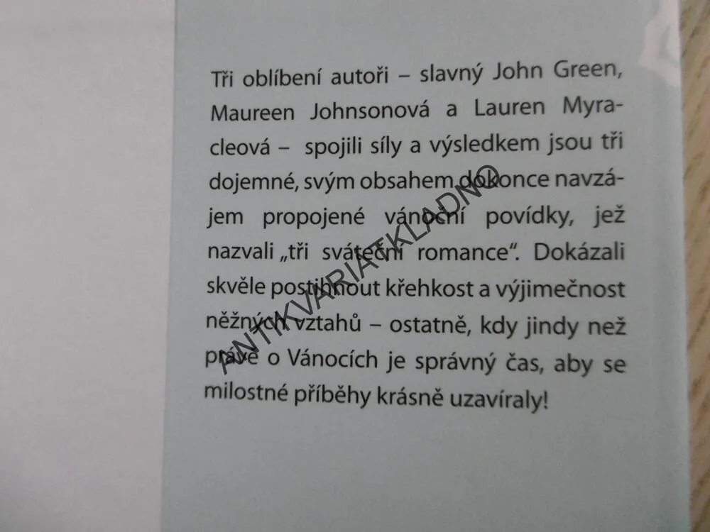 SNĚŽÍ, SNĚŽÍ..., JOHN GREEN, MAUREEN JOHNSONOVÁ, LAUERN MYRACLEOVÁ, **an
