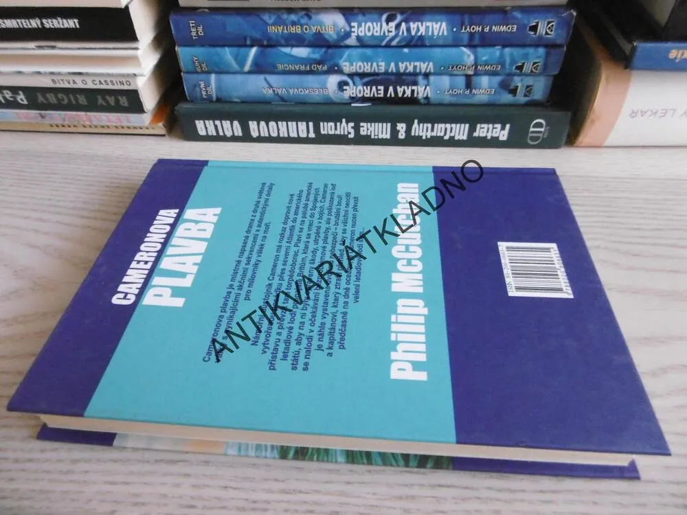 CAMERONOVA PLAVBA, PHILIP MCCUTCHAN, **an