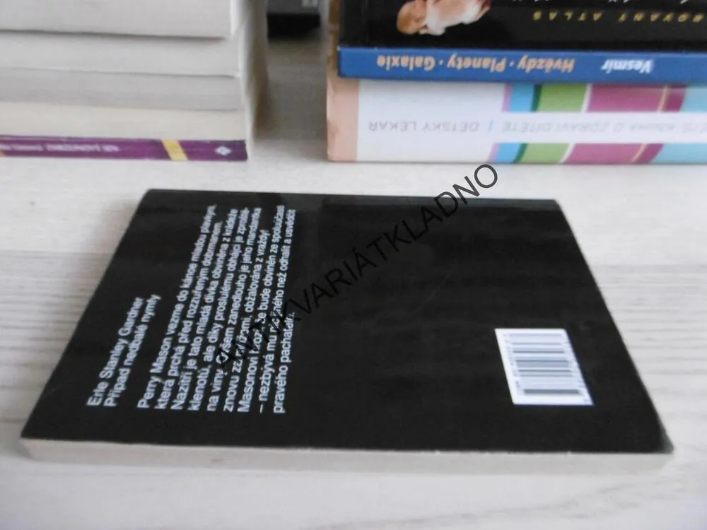 PŘÍPAD NEDBALÉ NYMFY, ERLE STANLEY GARDNER, **an