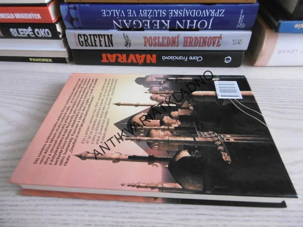 K SLÁVĚ ODSOUZENI, ERIC LAMBERT, **an