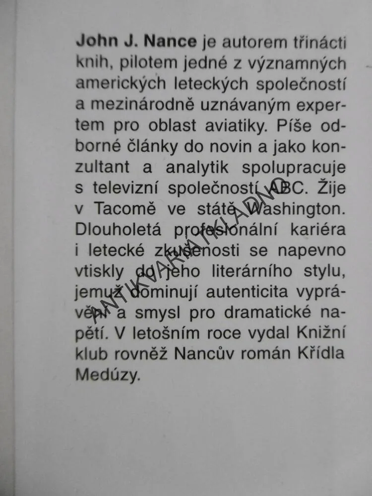 PŘED PŘISTÁNÍM, JOHN J. NANCE, **an