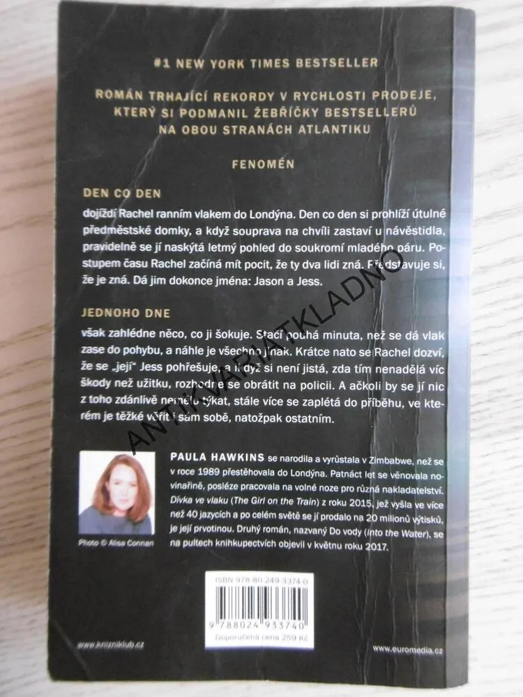 DÍVKA VE VLAKU, PAULA HAWKINS, **an