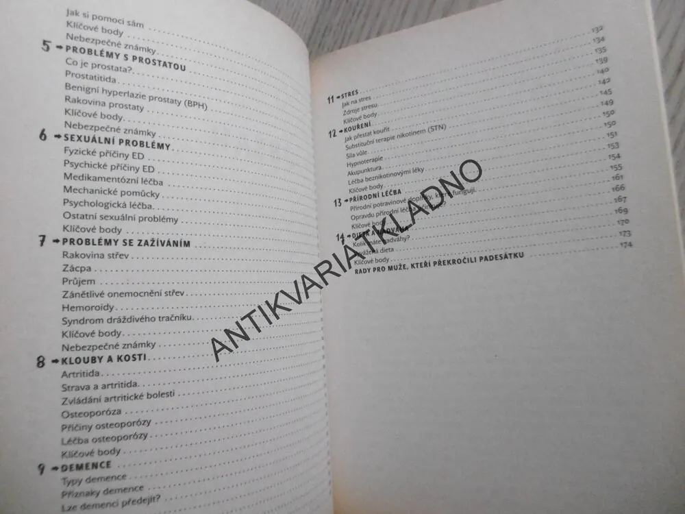 CO TRÁPÍ MUŽE PO PADESÁTCE, DR. ROGER HENDERSON, **an