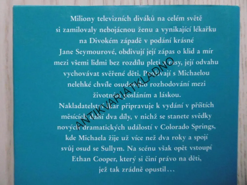 TĚŽKÁ VOLBA, DR. QUINNOVÁ, DOROTHY LAUDANOVÁ, **an