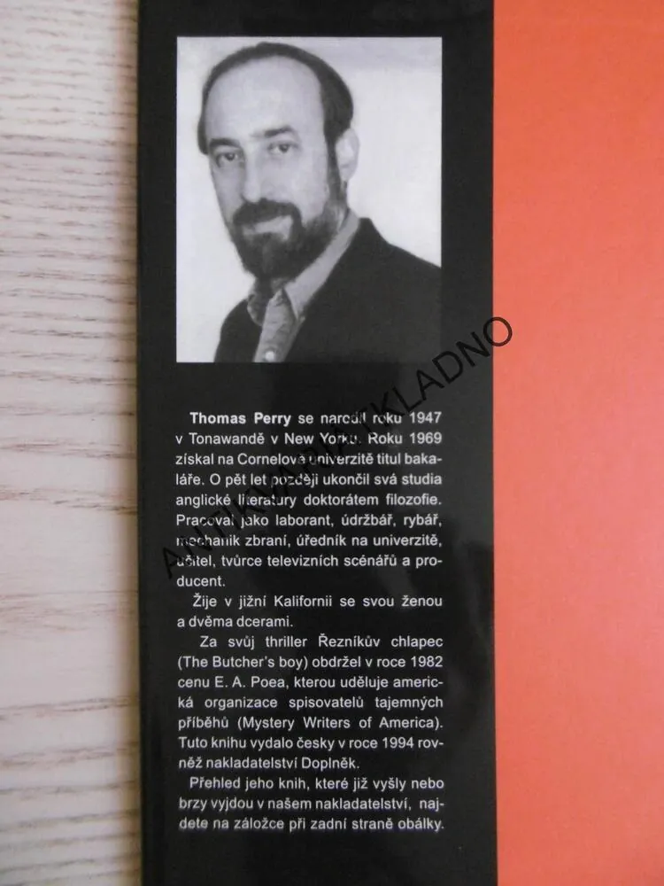 PŘÍMÝ ZÁSAH, THOMAS PERRY, **an