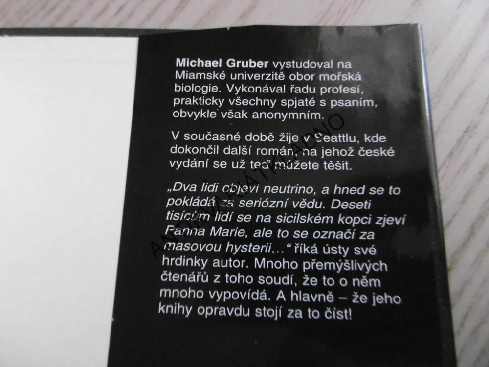 OBRATNÍK NOCI, MICHAEL GRUBER, **an