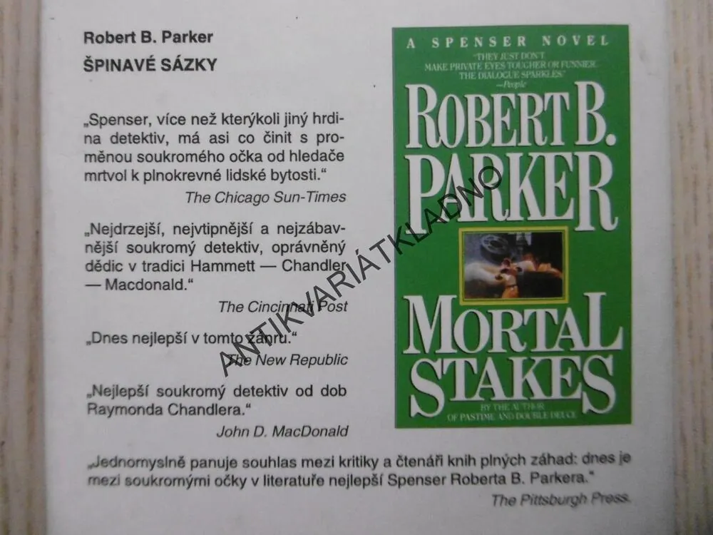 ŠPINAVÉ SÁZKY, ROBERT B. PARKER, **an