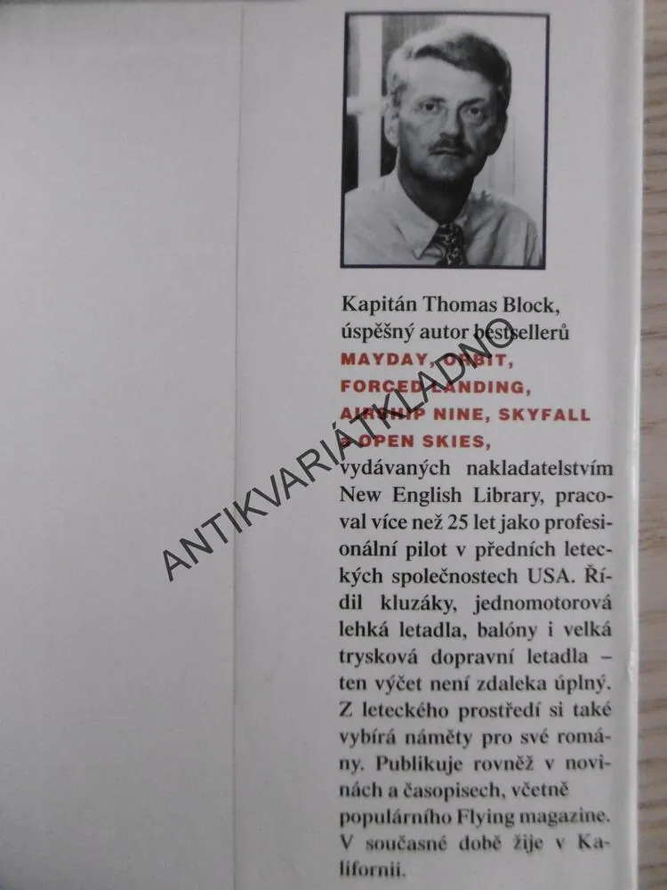 VZDUCHOLOĎ NINE, THOMAS BLOCK, **an