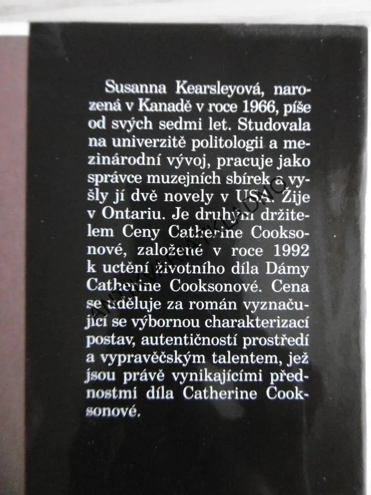 MARIANA, SUSANNA KEARSLEYOVÁ, **an