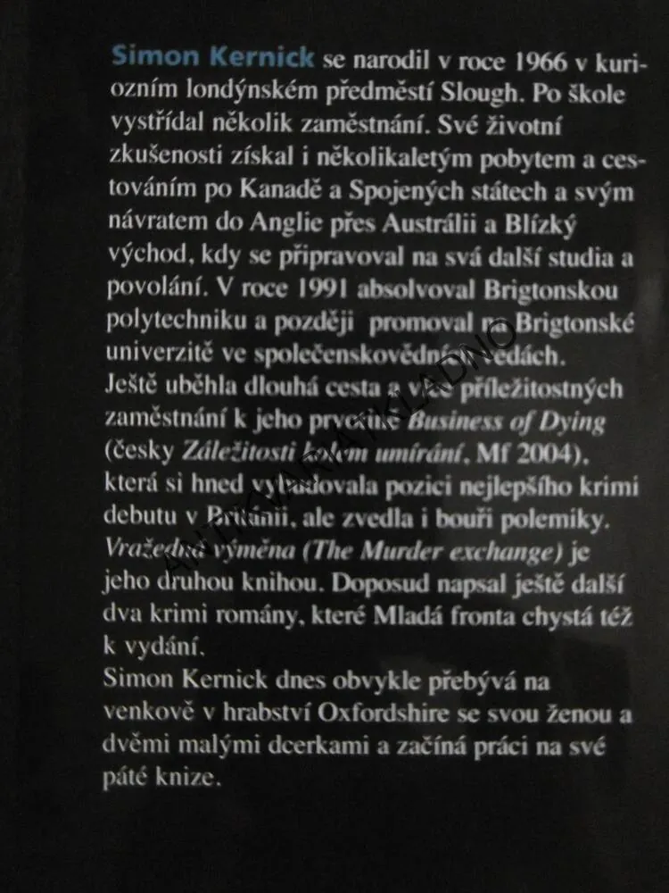VRAŽEDNÁ VÝMĚNA, SIMON KERNICK, **an