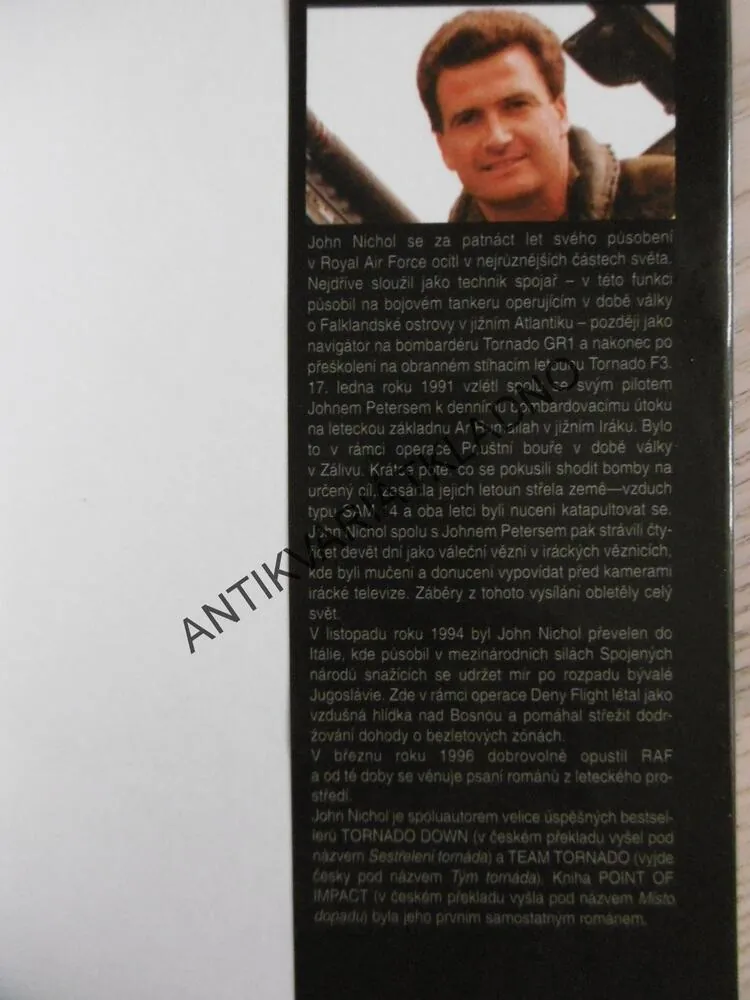 A STOPY MIZÍ, JOHN NICHOL, **an